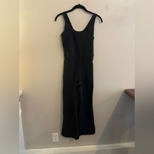 Old Navy Active Black Tank Athletic Jumper with Flare Bottoms
